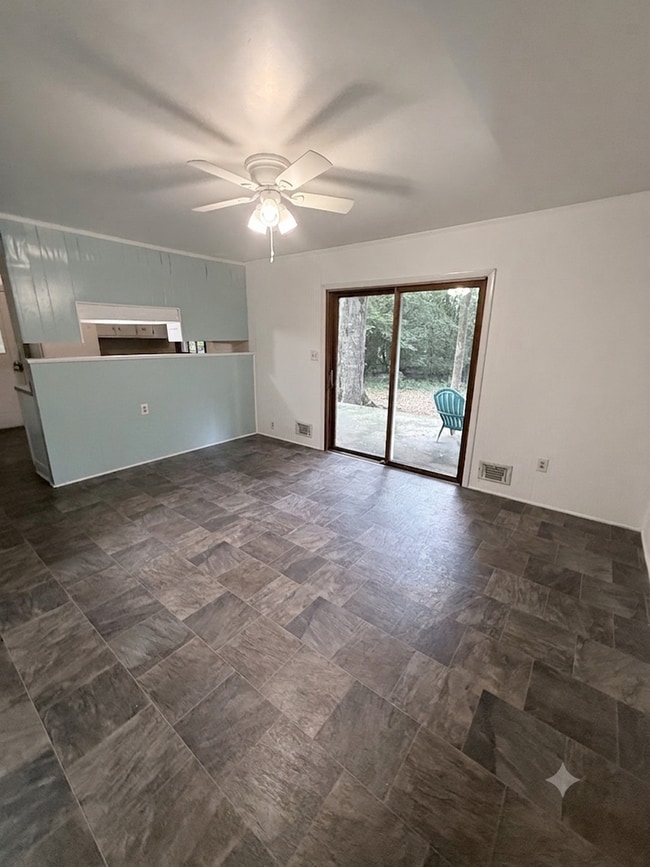 Photo - 245 Milledge Heights