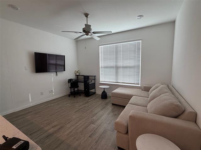 Photo - 1033 Rosebay Dr