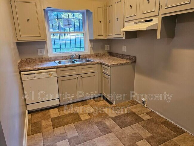 Photo - 165 Park Ridge Ct