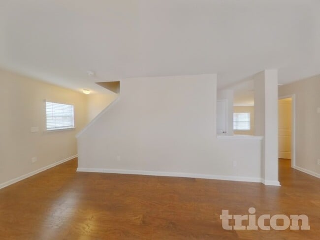 Photo - 208 Willow Grv Wy
