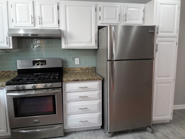 Photo - 2413 S Rosewood St