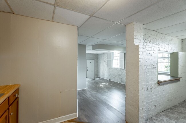 Photo - 321-325 Pine Ridge Road Unidad C