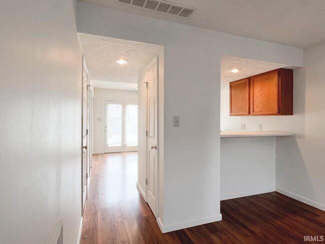 Photo - 777 E Sherwood Hills Dr Condo