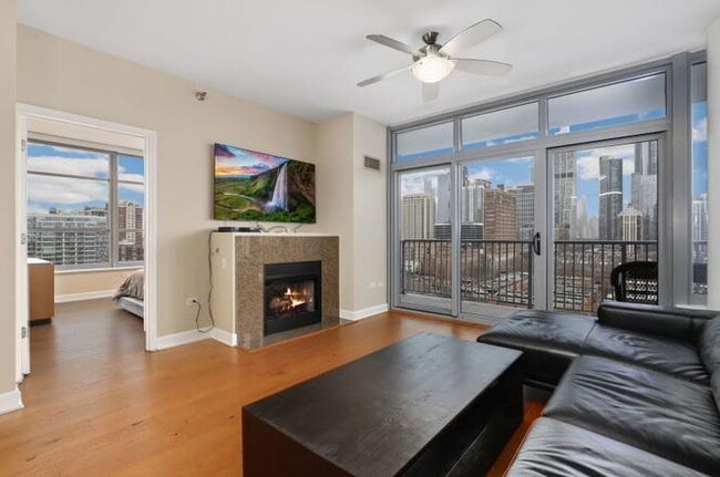 Photo - 1600 S Prairie Ave