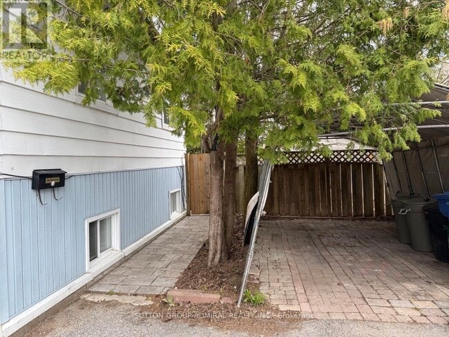 Photo - 386 Irene Dr
