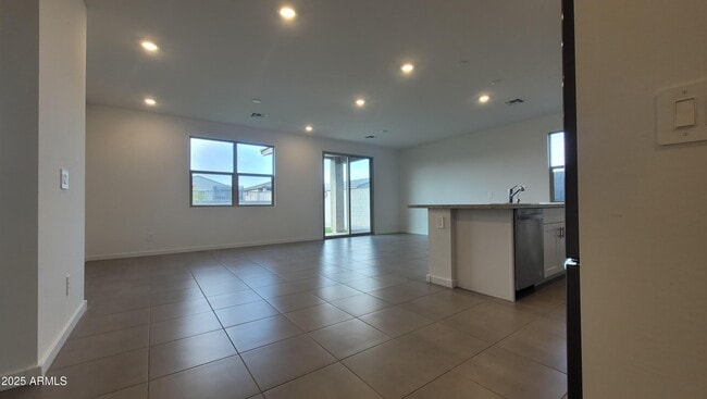 Photo - 15998 W Smoketree Dr