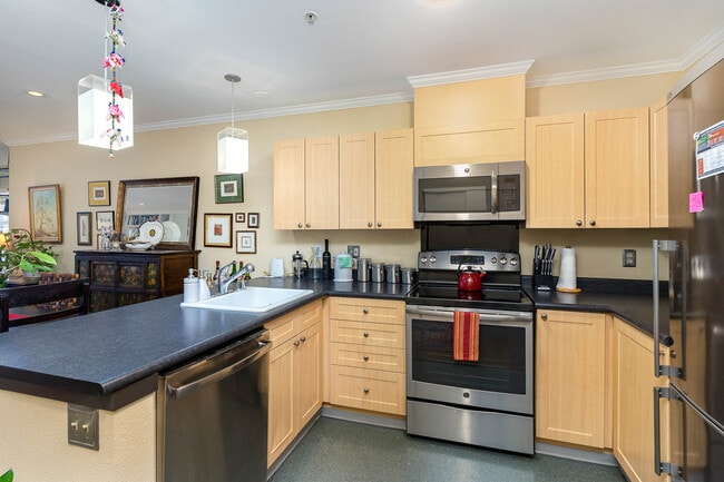 Photo - 2717 Western Ave Townhome