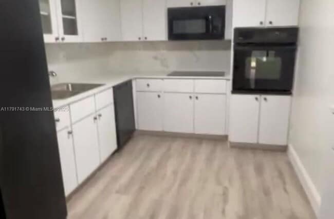 Building Photo - 2 bedroom in North miami Beach FL 33179