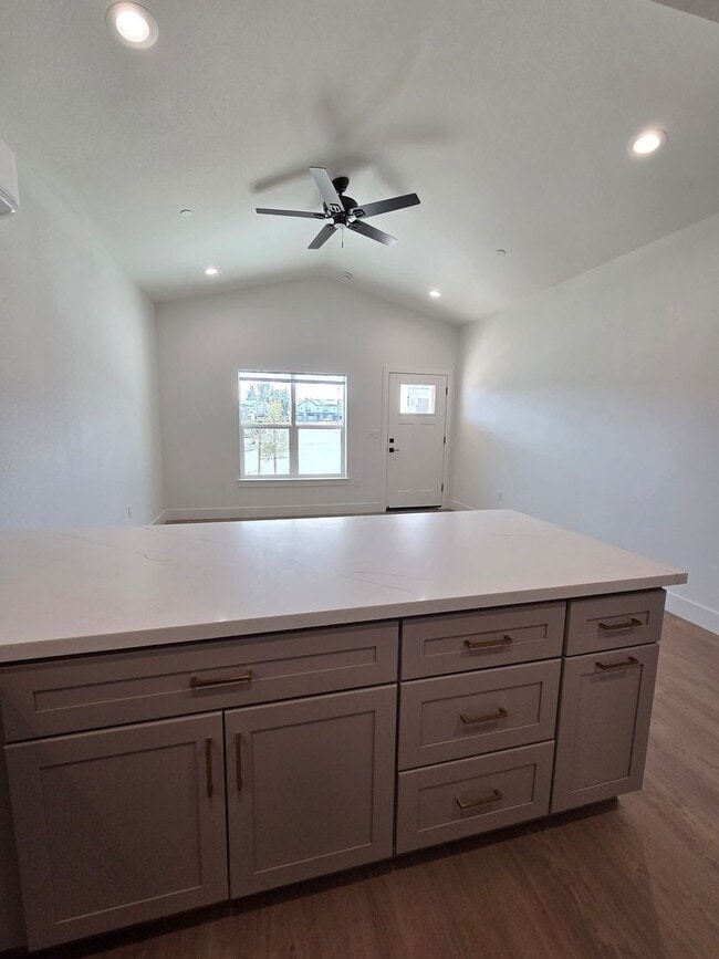 Photo - Brand New Build on Old Alturas - ALL Electric with City of Redding Solar!