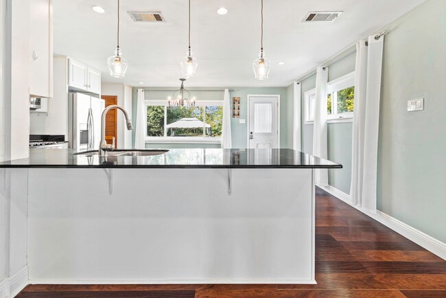 Photo - 3827 William Pl