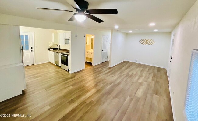 Photo - 18713 Charlotte Ave