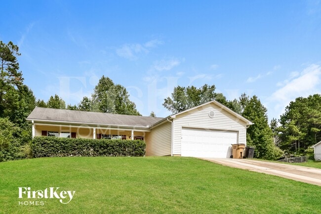 Photo - 738 Trickle Ln