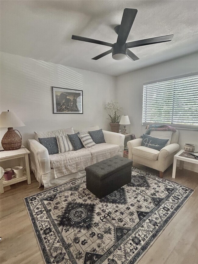 Building Photo - 1363 NW 94th Way Unit 1363