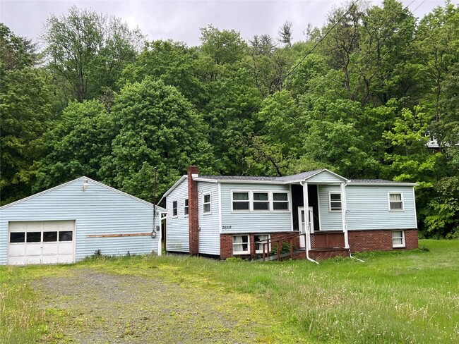 Photo - 26518 PA-267 House