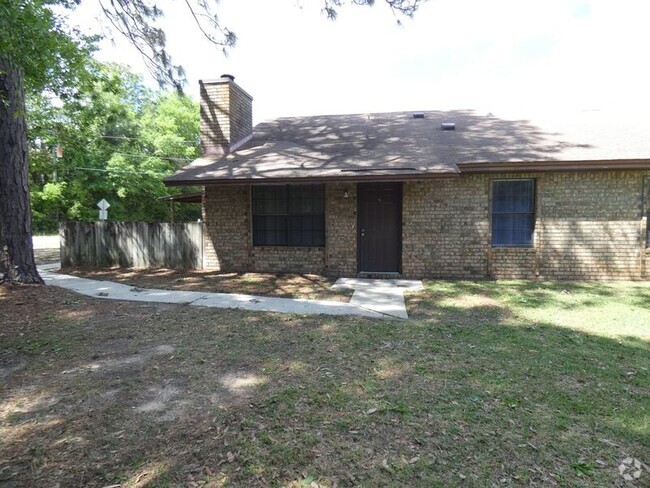 Building Photo - 3864 Oakus Dr Unit 5C Rental