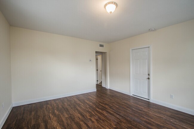 Photo - 8 Seward Street Unit 3rd Floor