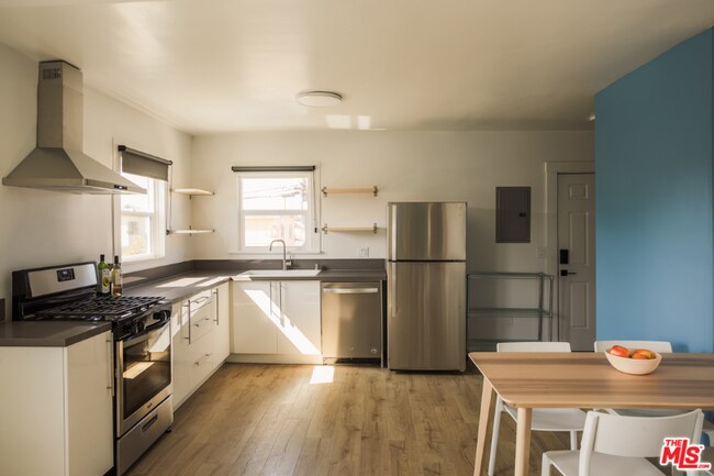 Photo - 1311 Rolland Curtis Pl Unidad 0.5