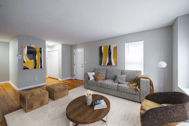 Model Ground Level 1-Bedroom Apartment - Chase Apartments