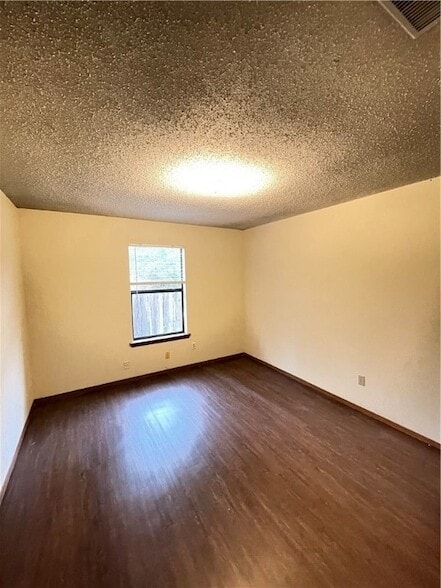 Photo - 670 W Martha Dr