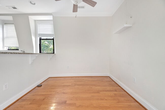 Photo - 1012 N St NW Unit 4D