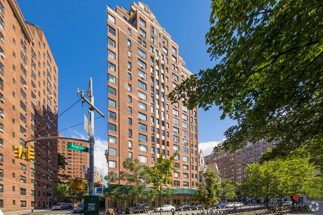 5 Riverside Dr New York, NY 10023-2534 - 5 Riverside Dr