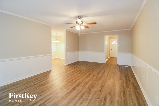 Photo - 625 Scott Dr