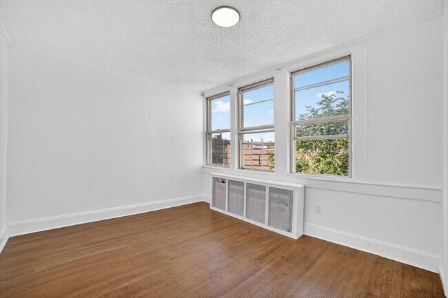 Photo - 59 Park Hill Ave