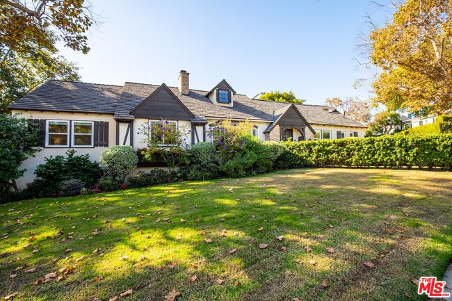 Photo - 2771 Club Dr