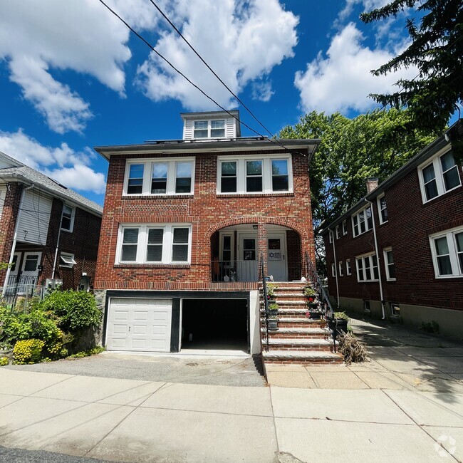 Building Photo - 99 Colborne Rd Unit 1 Rental