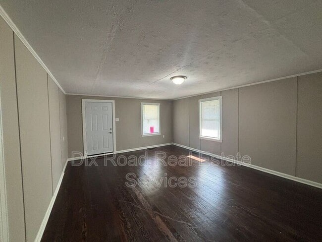 Photo - 1937 Pater Ave