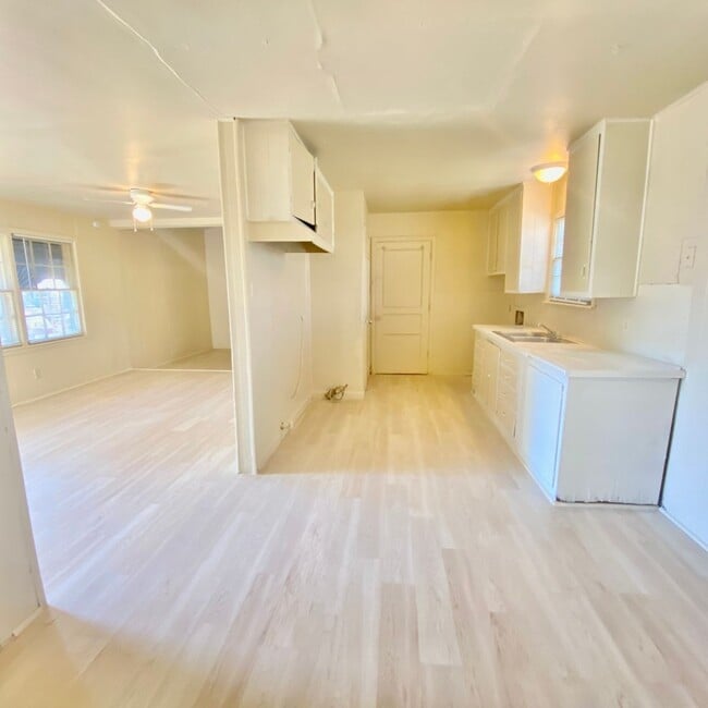 Photo - 1803 E 1st Pl
