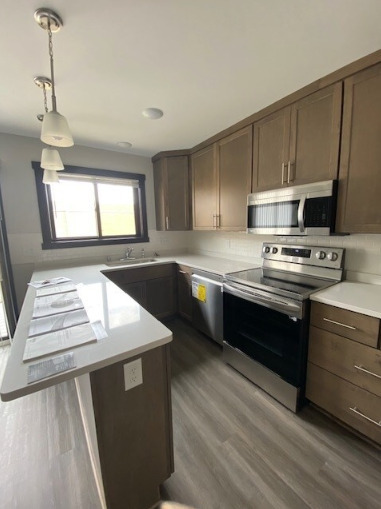 1 Bedroom w/ Garage $1,200+ - The Millennial Apartments