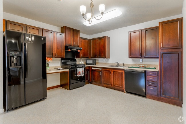 2 BR, 2 BA - 975 SF - New Post Apartments