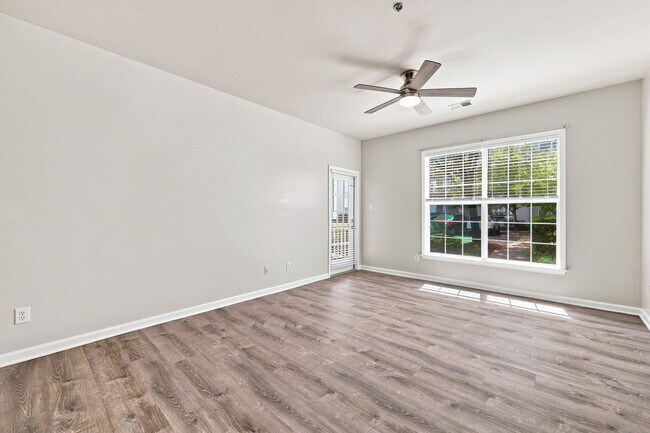 270 Riverbend Dr
