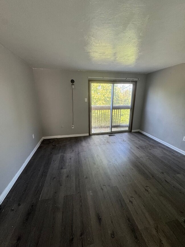 Photo - 2-Bedroom 1-Bathroom townhouse in McKeesport!