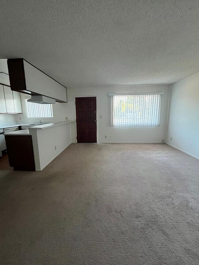 5908 Cedros Avenue