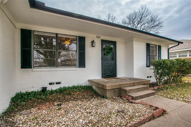 Photo - 404 Valley Dr