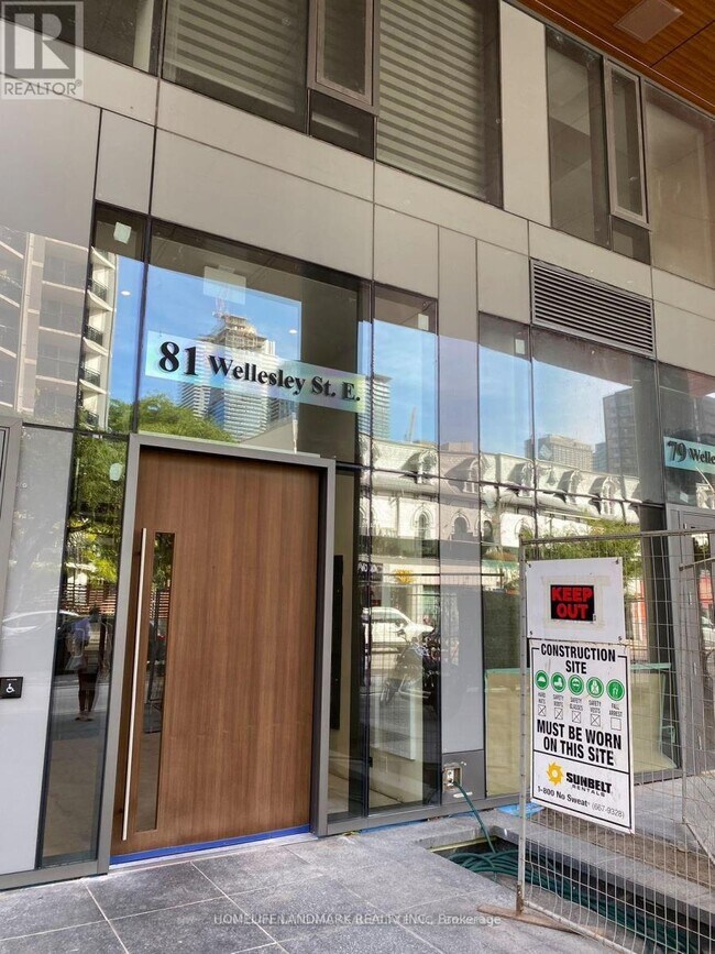 Photo - 81 Wellesley St E Unit 905