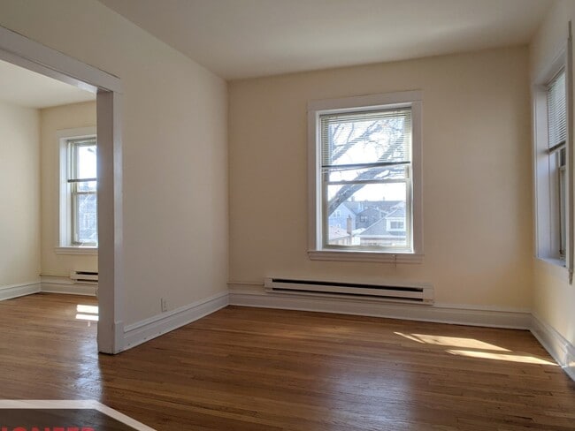 Photo - 2915 W George St Unit 2