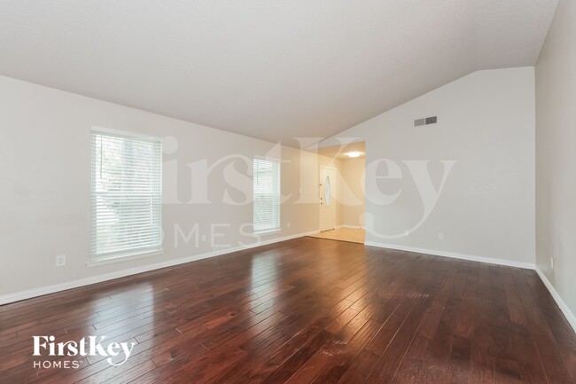 Photo - 1800 Chittam Dr