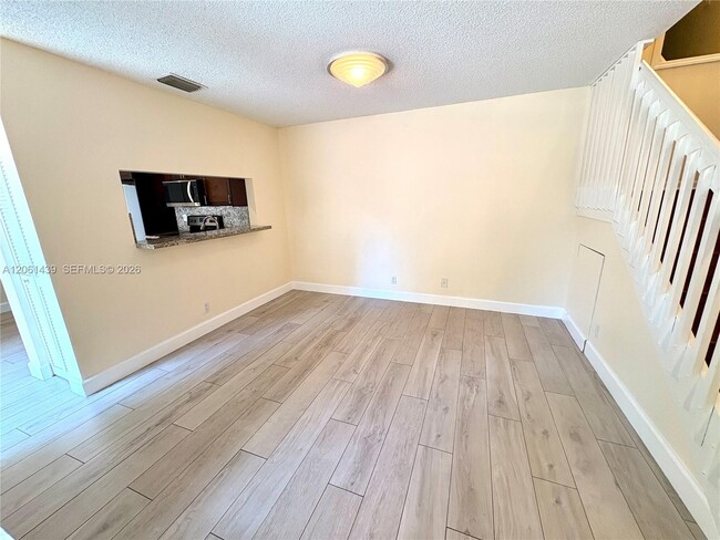 Photo - 11196 Longboat Dr