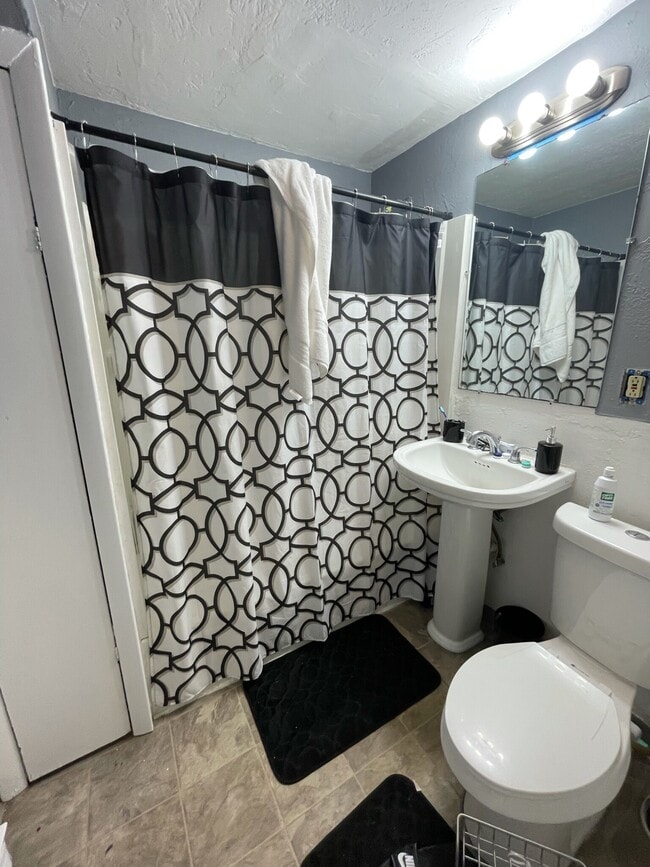 Photo - 199 Eutaw Ave Unidad 1