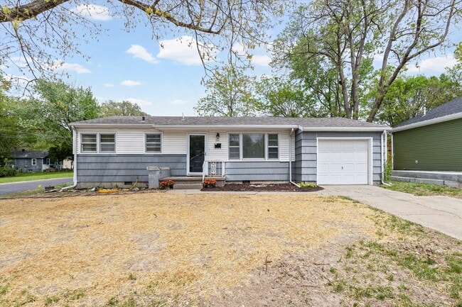 Building Photo - 1311 W Worley St