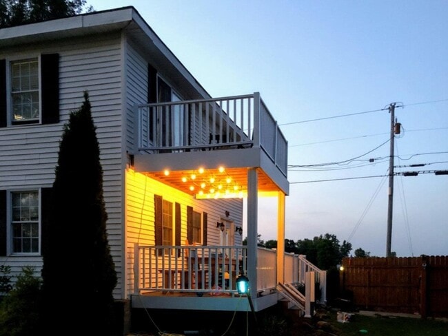 Building Photo - 181 E Shore S