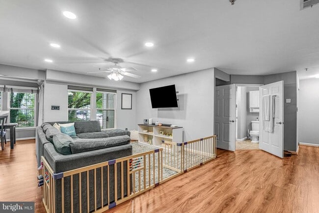 Photo - 7501 Calderon Ct Unit 242 B
