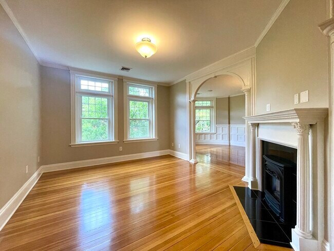 Photo - 5 Strathmore Rd Unit 3