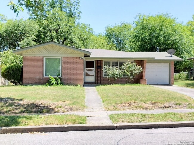 Building Photo - 514 Adrian Dr