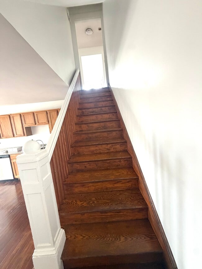 Stairs - 4 Fossa Ave Unit B