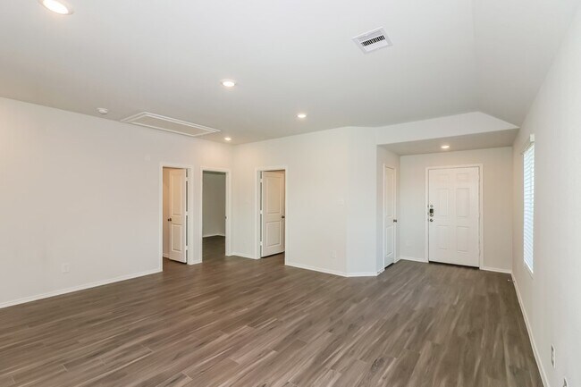 Photo - 3029 Wood Lily Dr