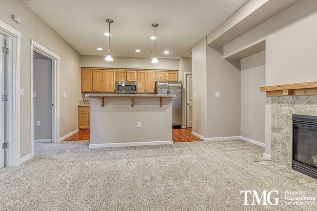 Photo - Beautiful Ground Level 1+br Condo ** Water/Sewer/Garbage Included ** Unit 101